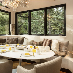 Breakfast alcove